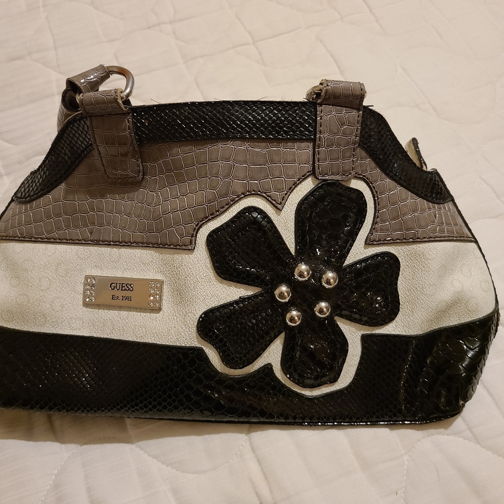 Purse - Picture 3 of 3